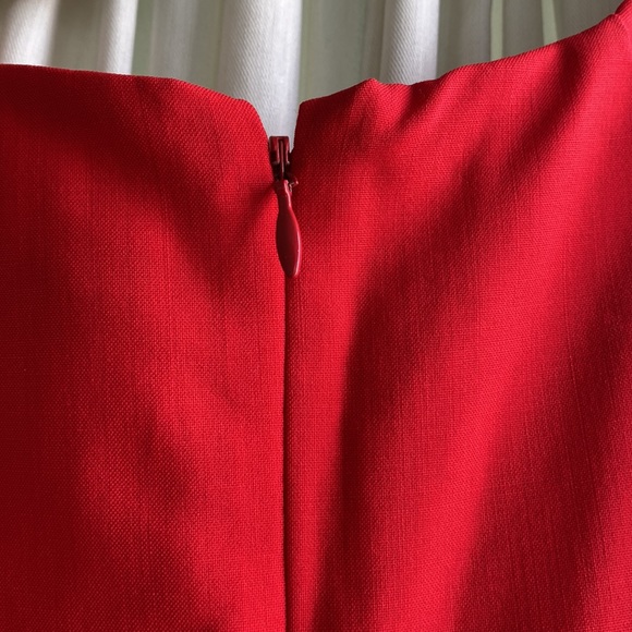 JCREW red gorgeous work dress - size 8 - beautiful neckline and great w belt - Picture 5 of 6